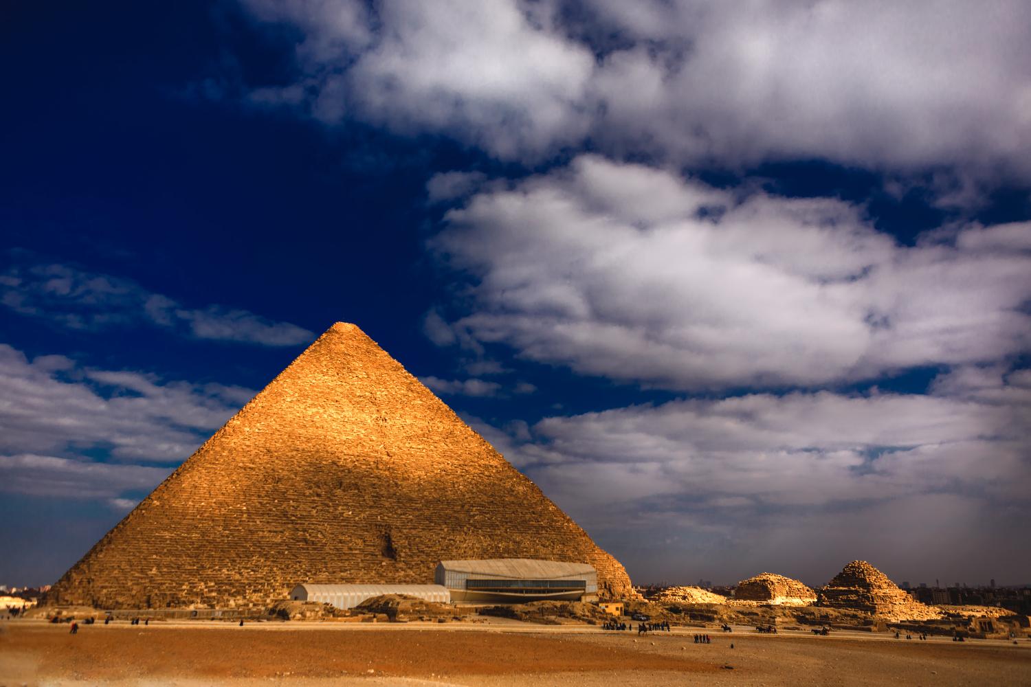 pyramid-of-giza-in-egypt